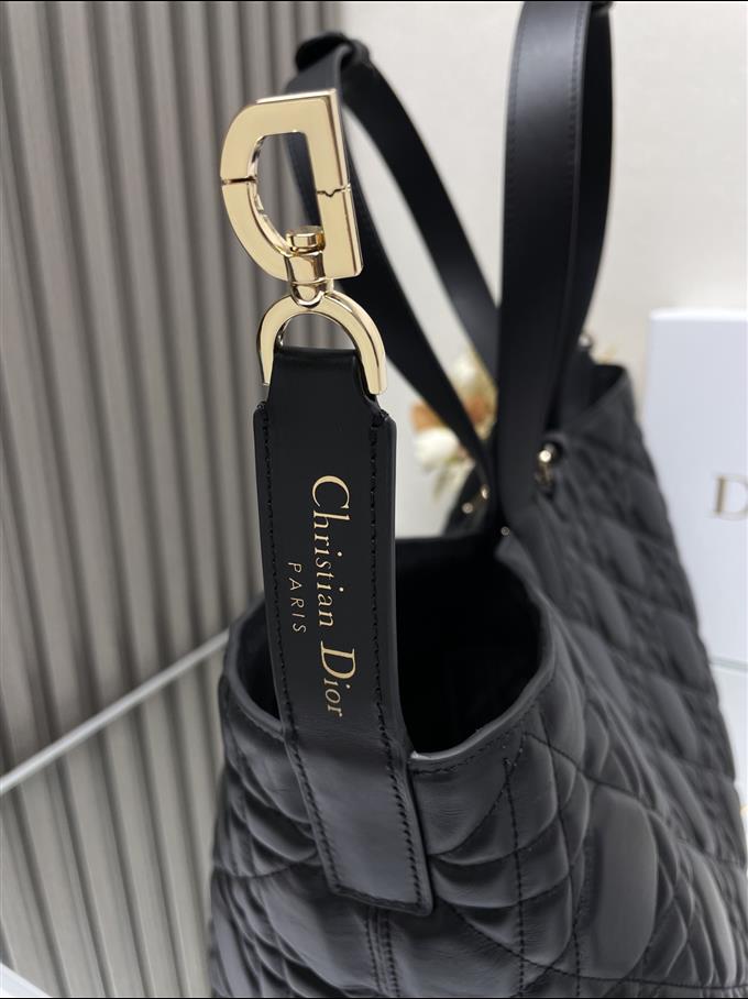 2025228Y930P212710368