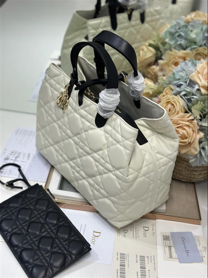 2025228Y930P212710699