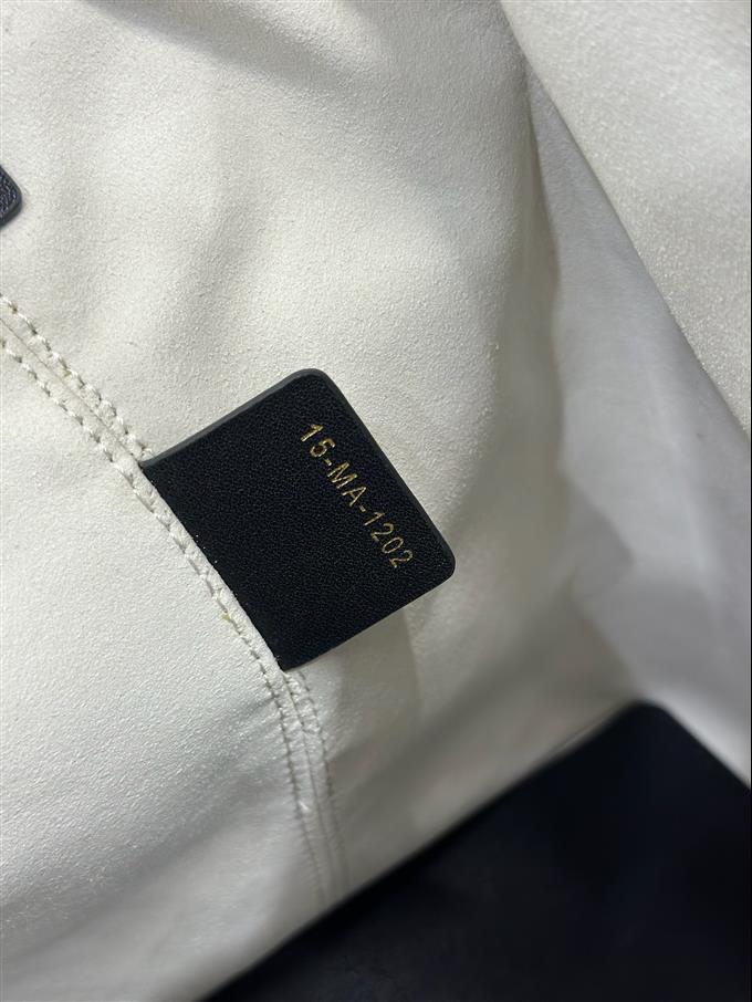 2025228Y930P212710810