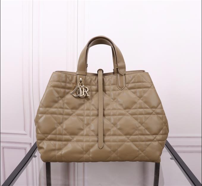 2025228Y930P212711254