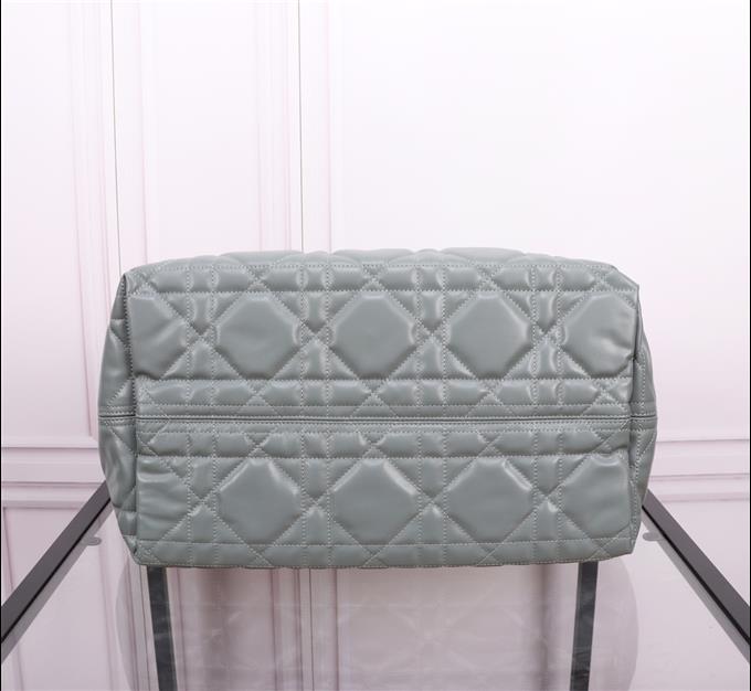 2025228Y930P212711458