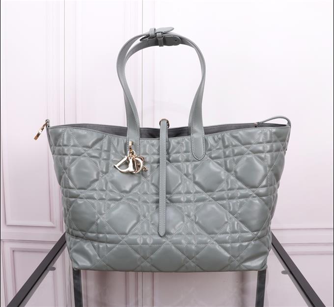 2025228Y930P212711505