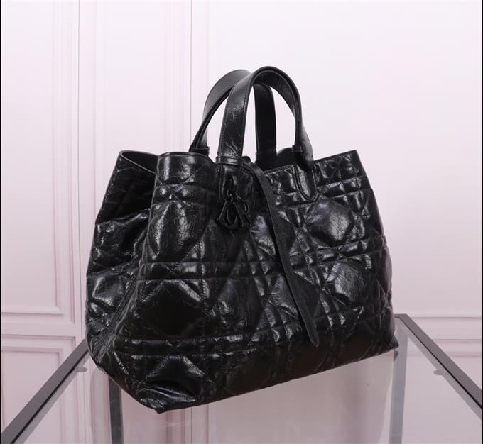 2025228Y930P21278576