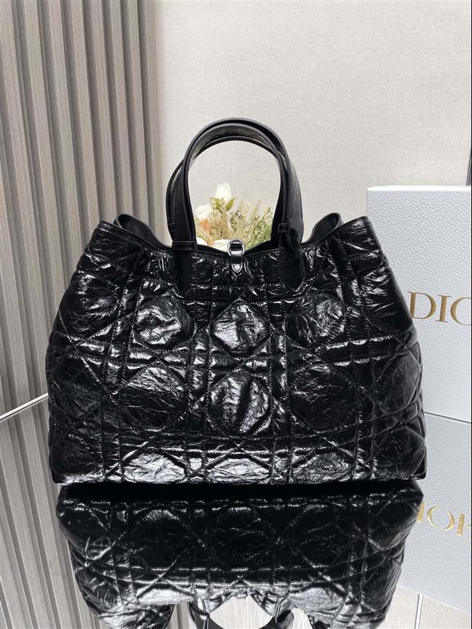 2025228Y930P21279174