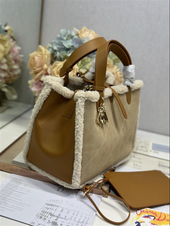 2025228Y950P212712134