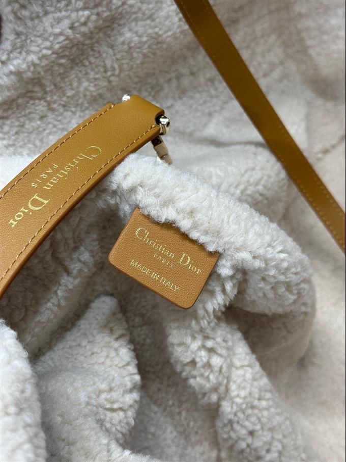 2025228Y980P212712355