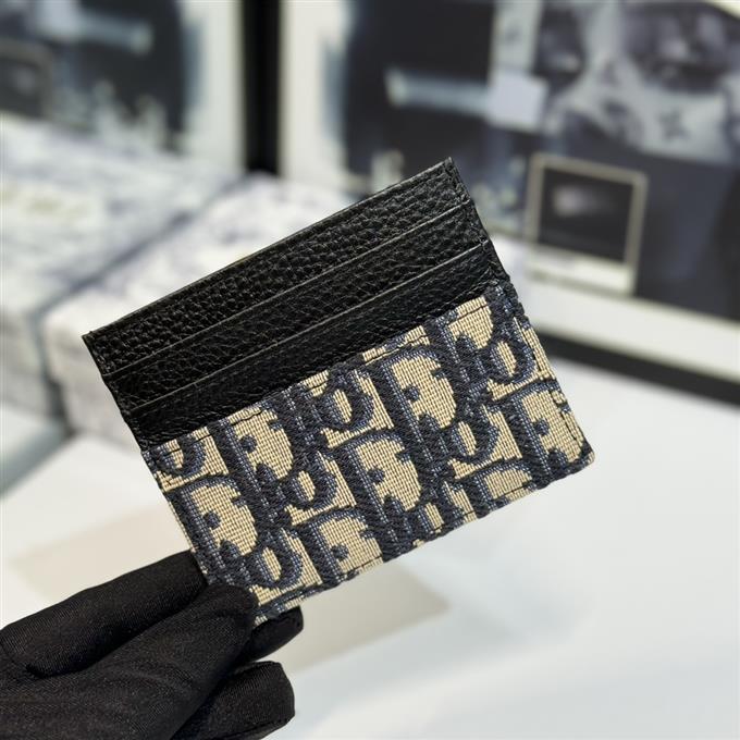 2025228Y150P203551871