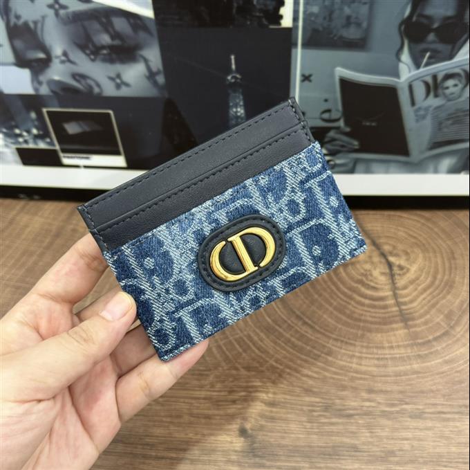 2025228Y150P203552489