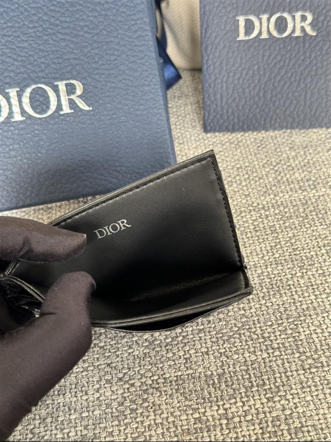 2025228Y170P203534935