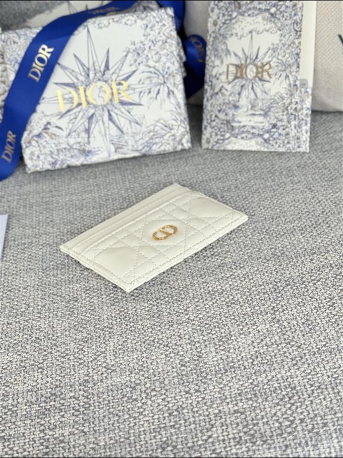 2025228Y180P203535560