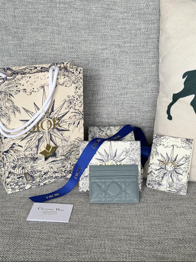 2025228Y180P203537227