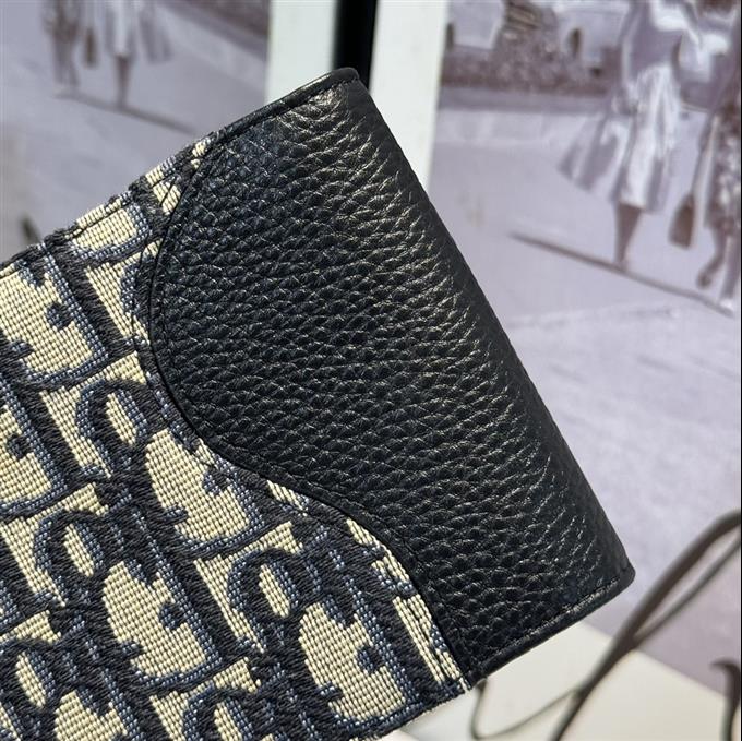 2025228Y180P203555523