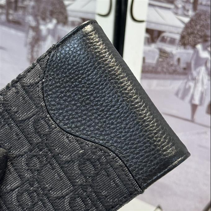 2025228Y180P203555664