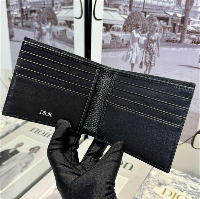 2025228Y180P203555711