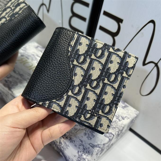 2025228Y180P203555805