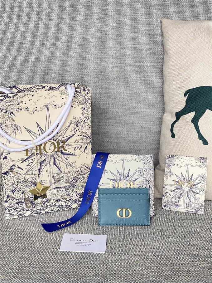 2025228Y180P20370272