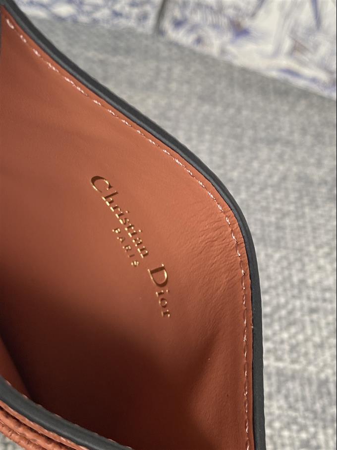 2025228Y180P20371108