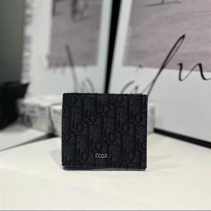 2025228Y180P221717375