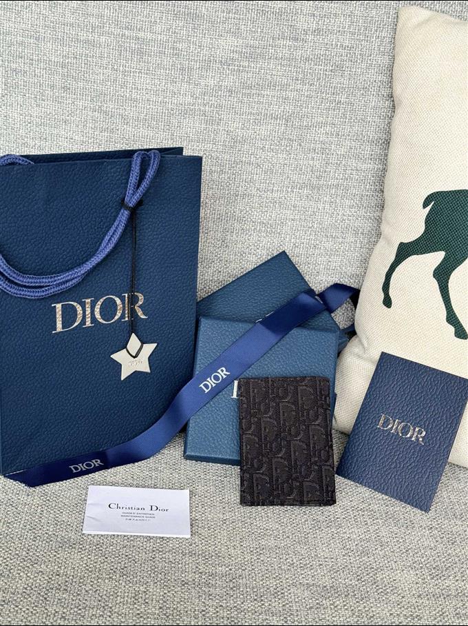 2025228Y190P203539775