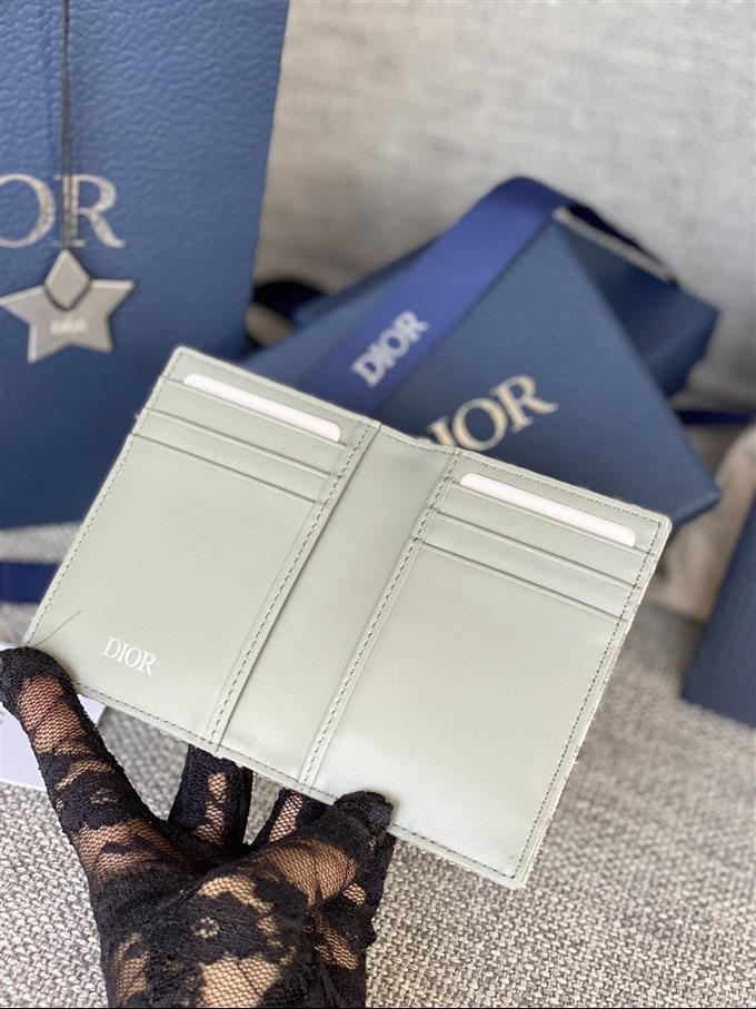 2025228Y190P203540136