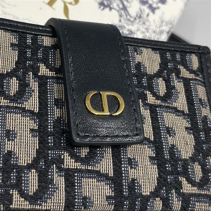 2025228Y190P203556197