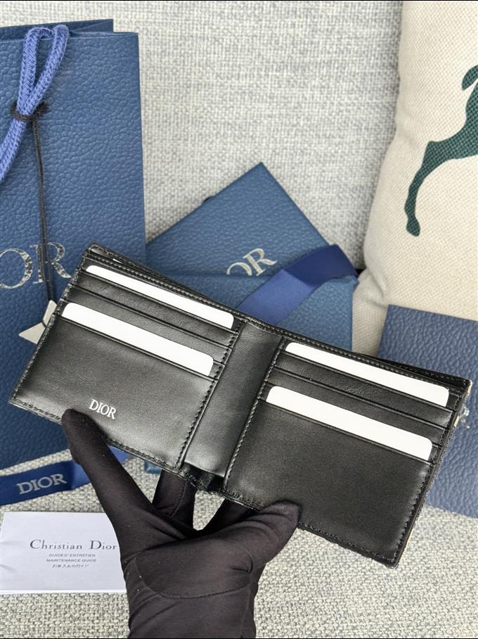 2025228Y200P181949120