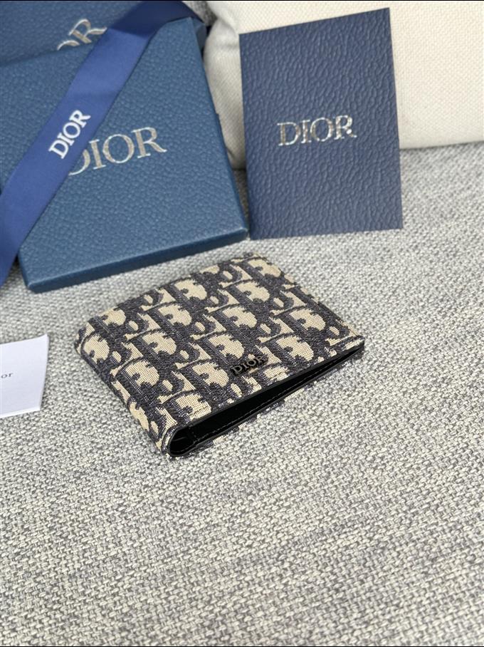 2025228Y200P18194989