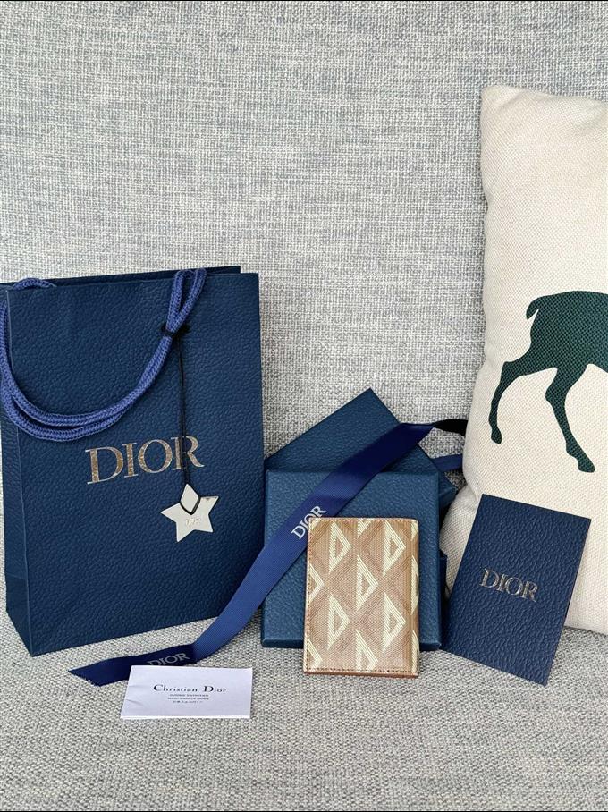 2025228Y200P20354124