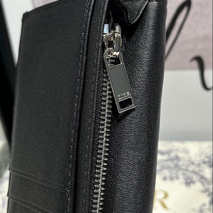 2025228Y200P22835177