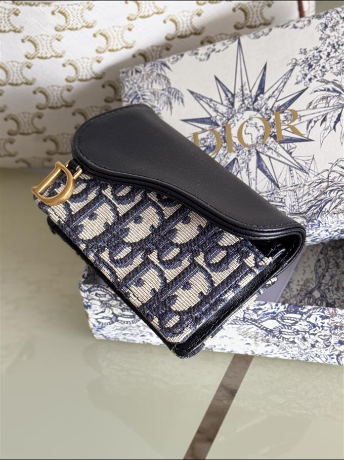 2025228Y210P20374599