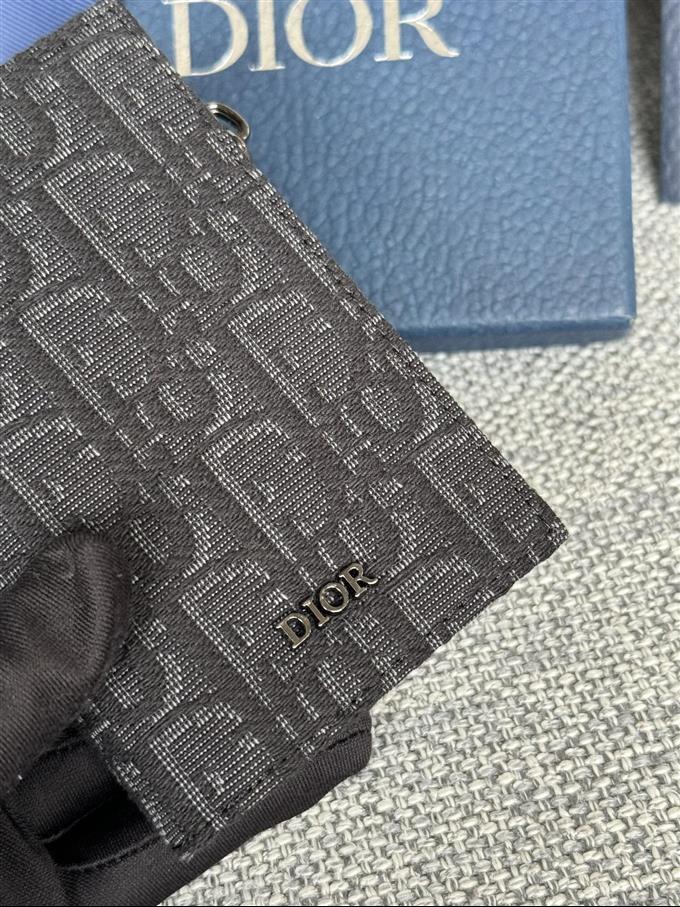 2025228Y230P182125588