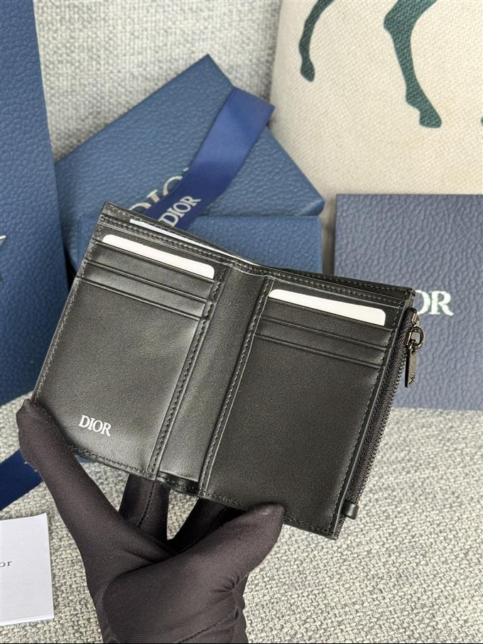 2025228Y230P182125603