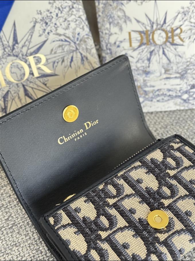 2025228Y230P203542610