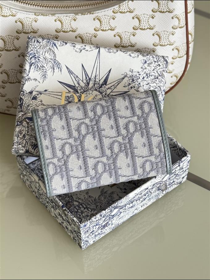 2025228Y230P203542672