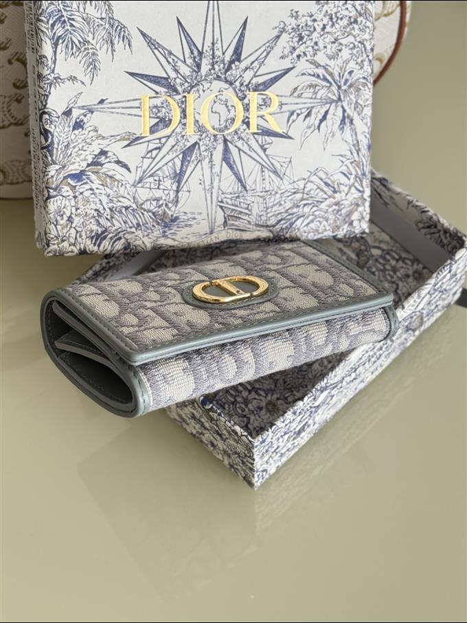 2025228Y230P203542688