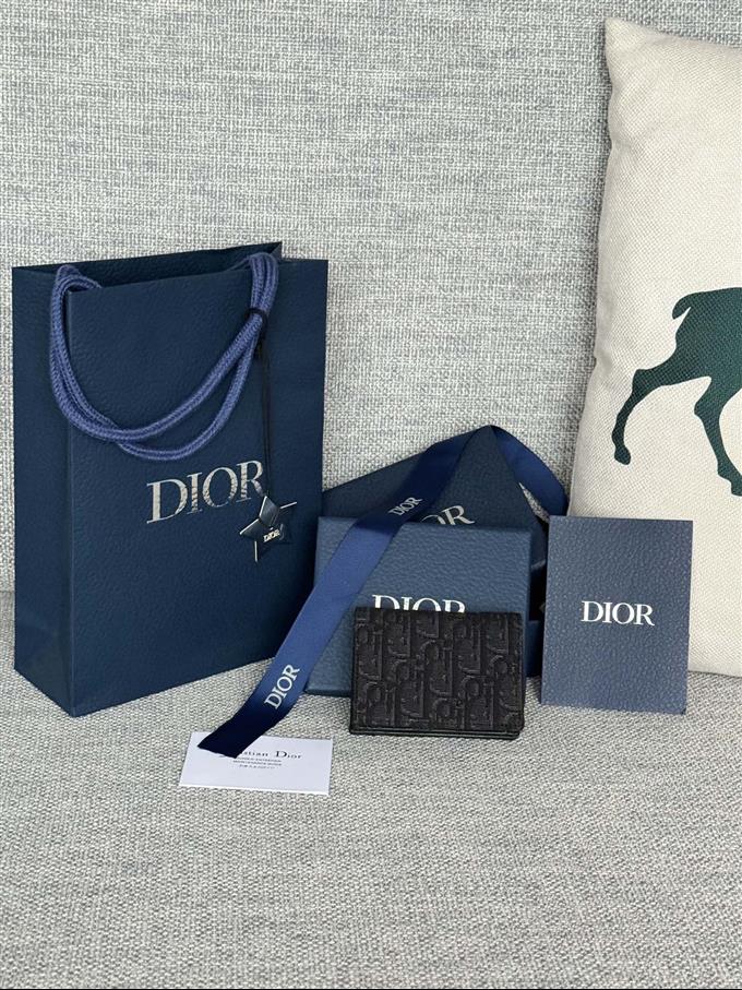 2025228Y230P203641240