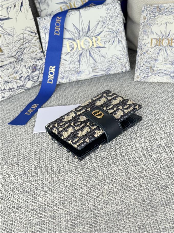 2025228Y240P20354378