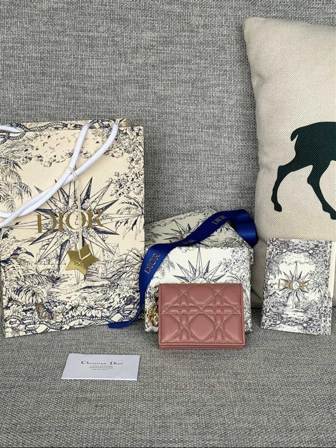 2025228Y240P203543890