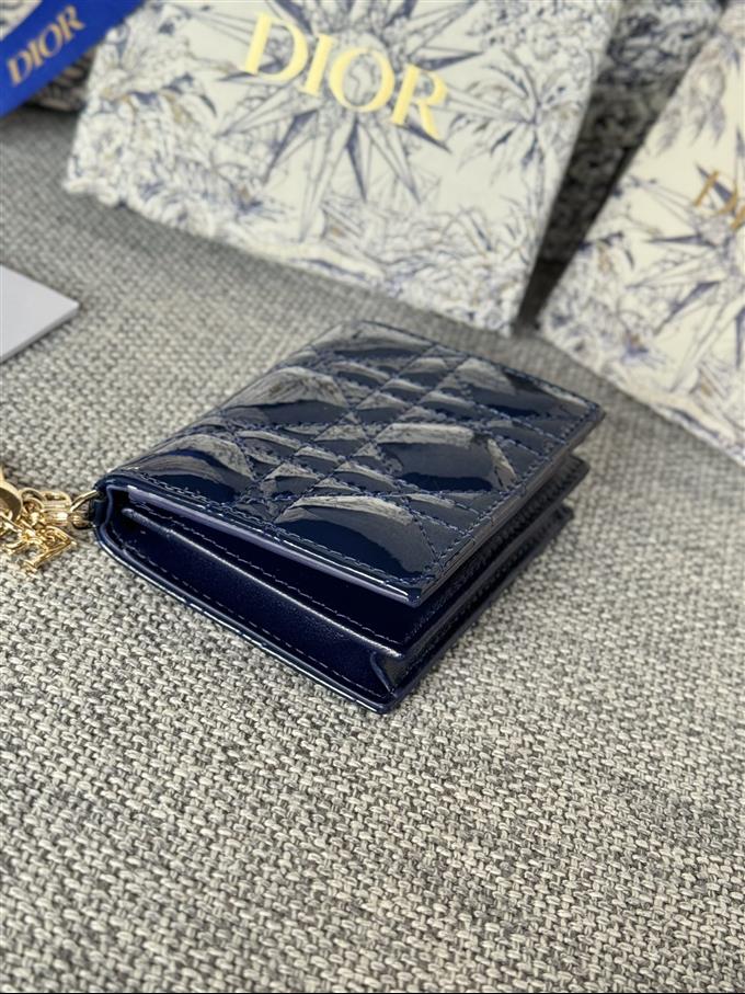 2025228Y240P20354476