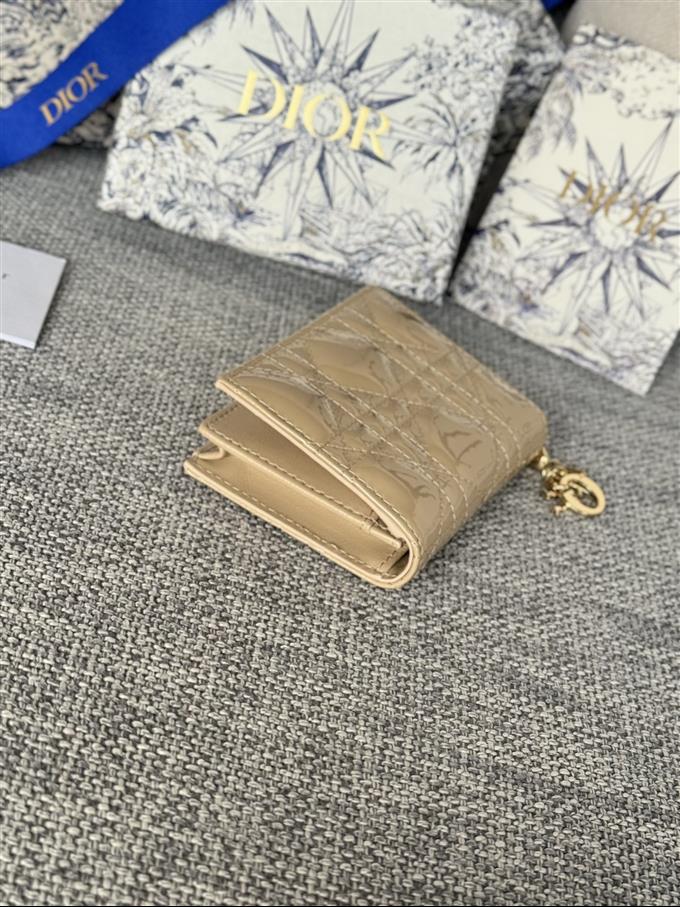 2025228Y240P20354580