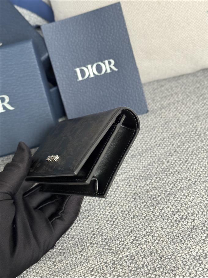 2025228Y240P203642704