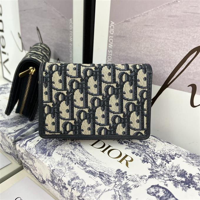 2025228Y240P204618232