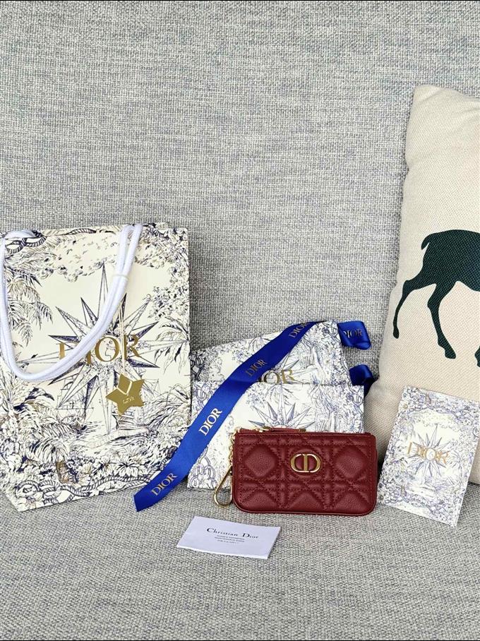 2025228Y250P182127500