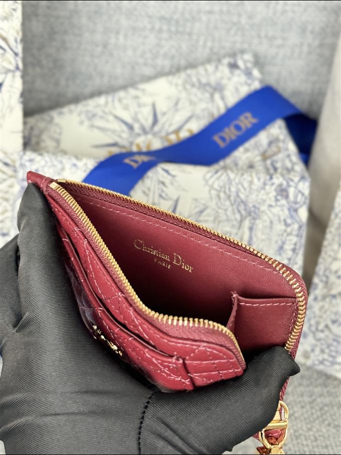 2025228Y250P20376772