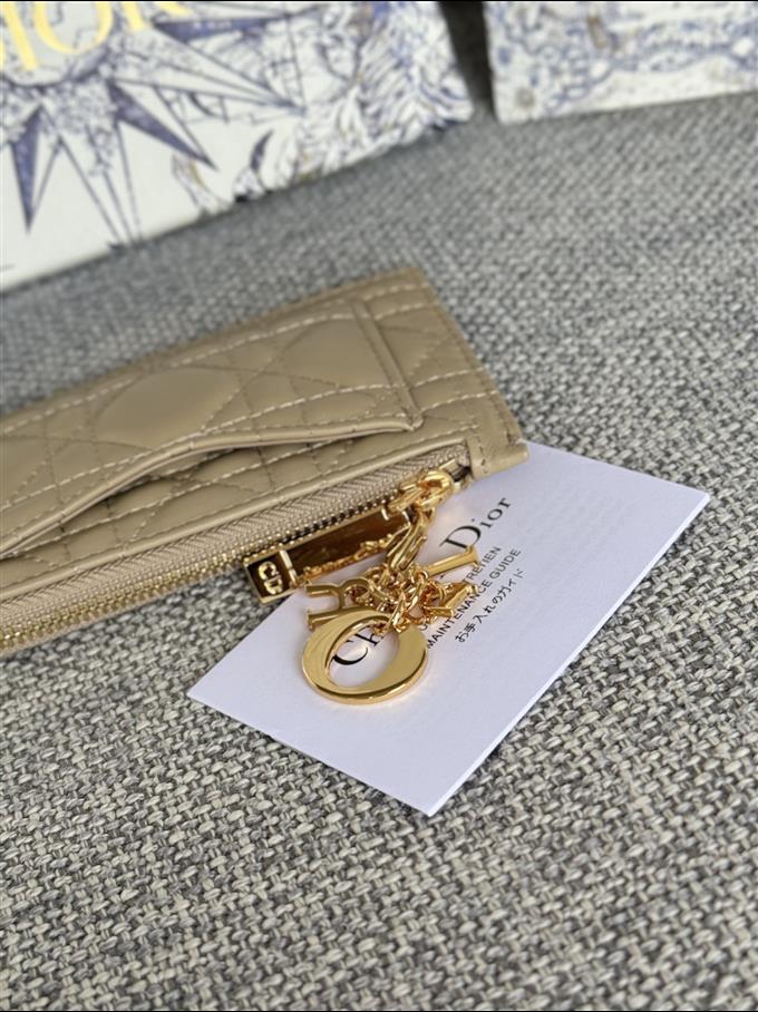 2025228Y250P20377591