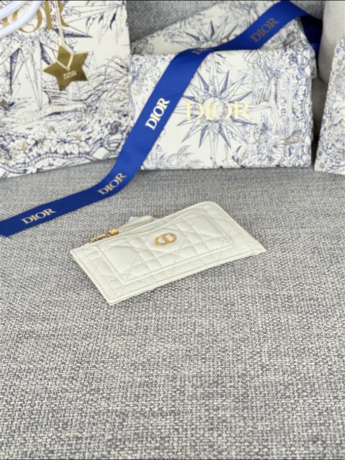 2025228Y250P20378128