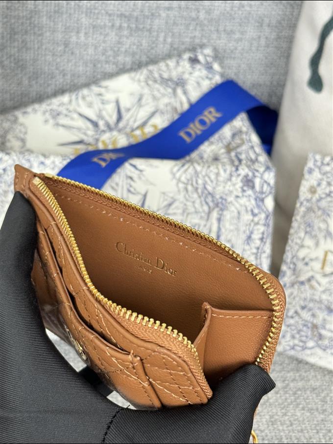 2025228Y250P20378904