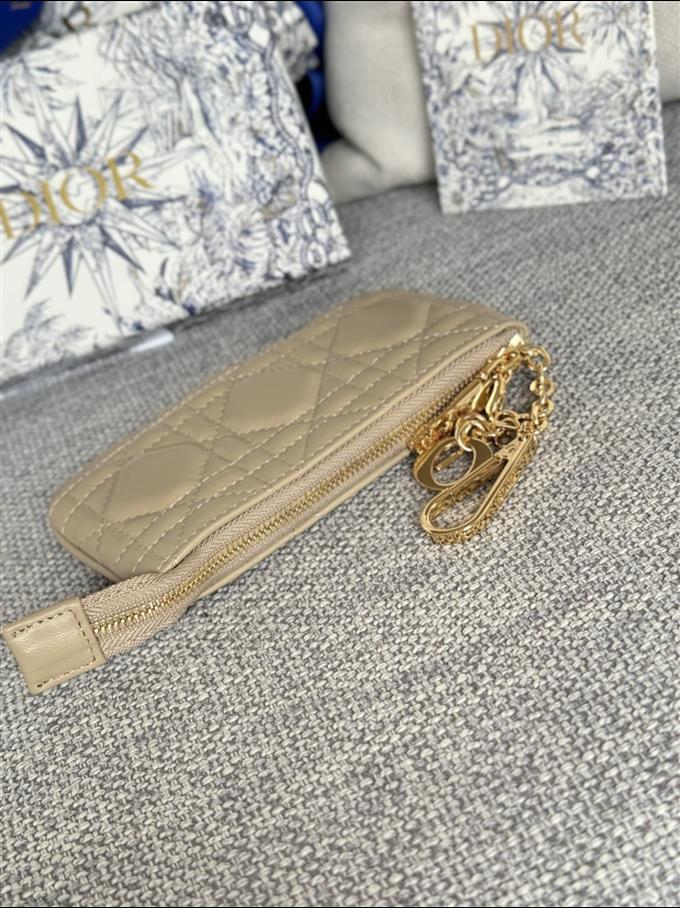 2025228Y260P182130238