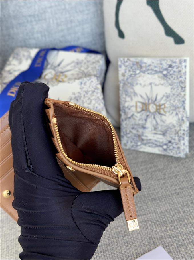 2025228Y260P182132733