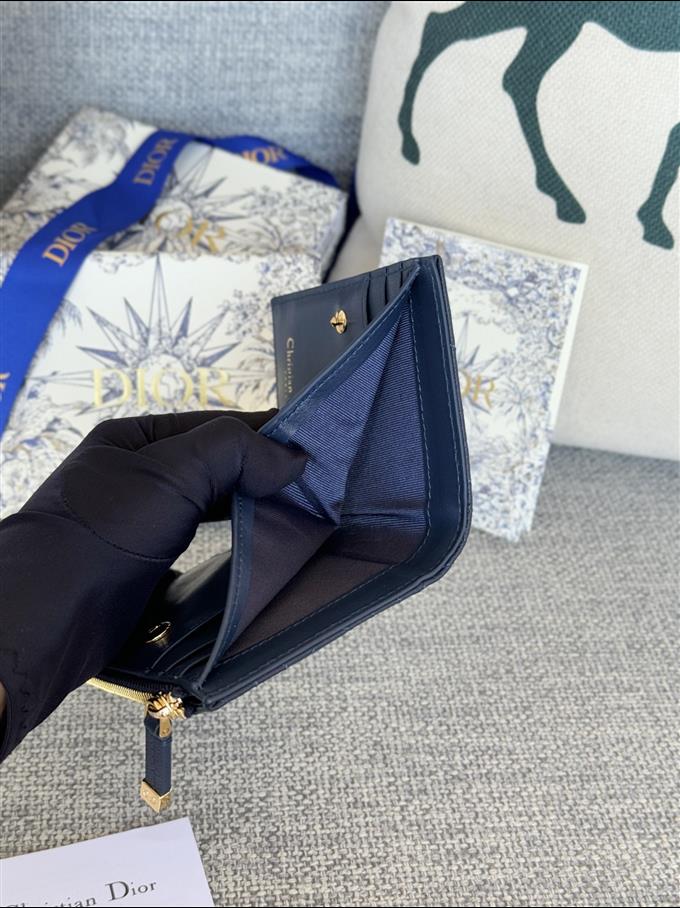 2025228Y260P182132859